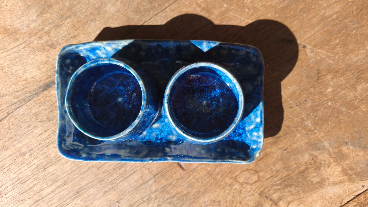 COPPIA DI TAZZE CON VASSOIO